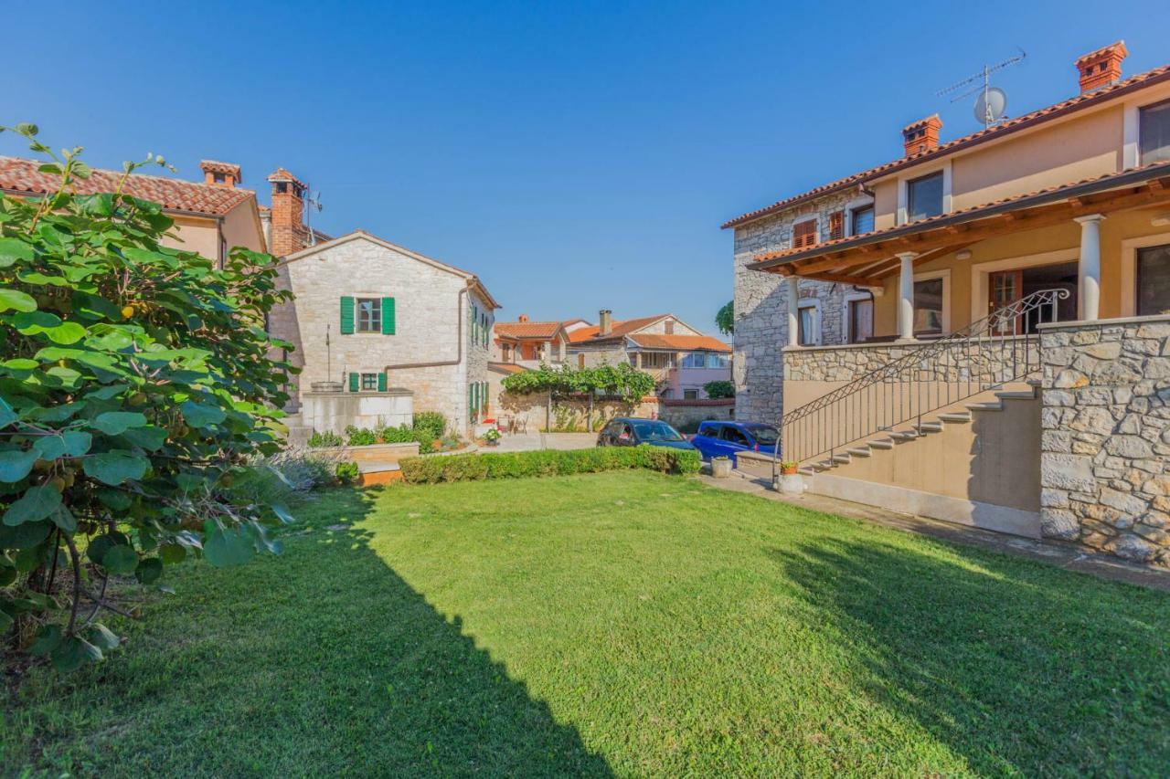Ferienwohnung Dvor strica Grge Kaštelir Exterior foto